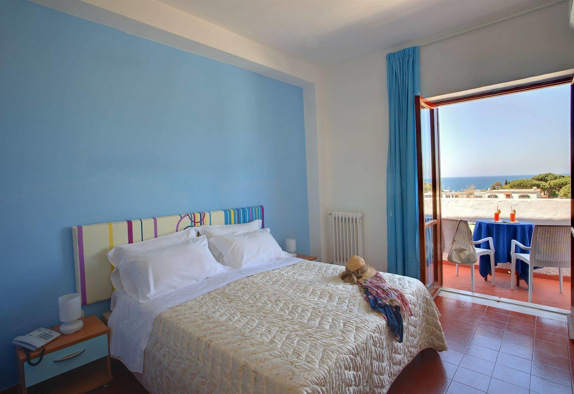 Iris Hotel Forio di Ischia Buitenkant foto