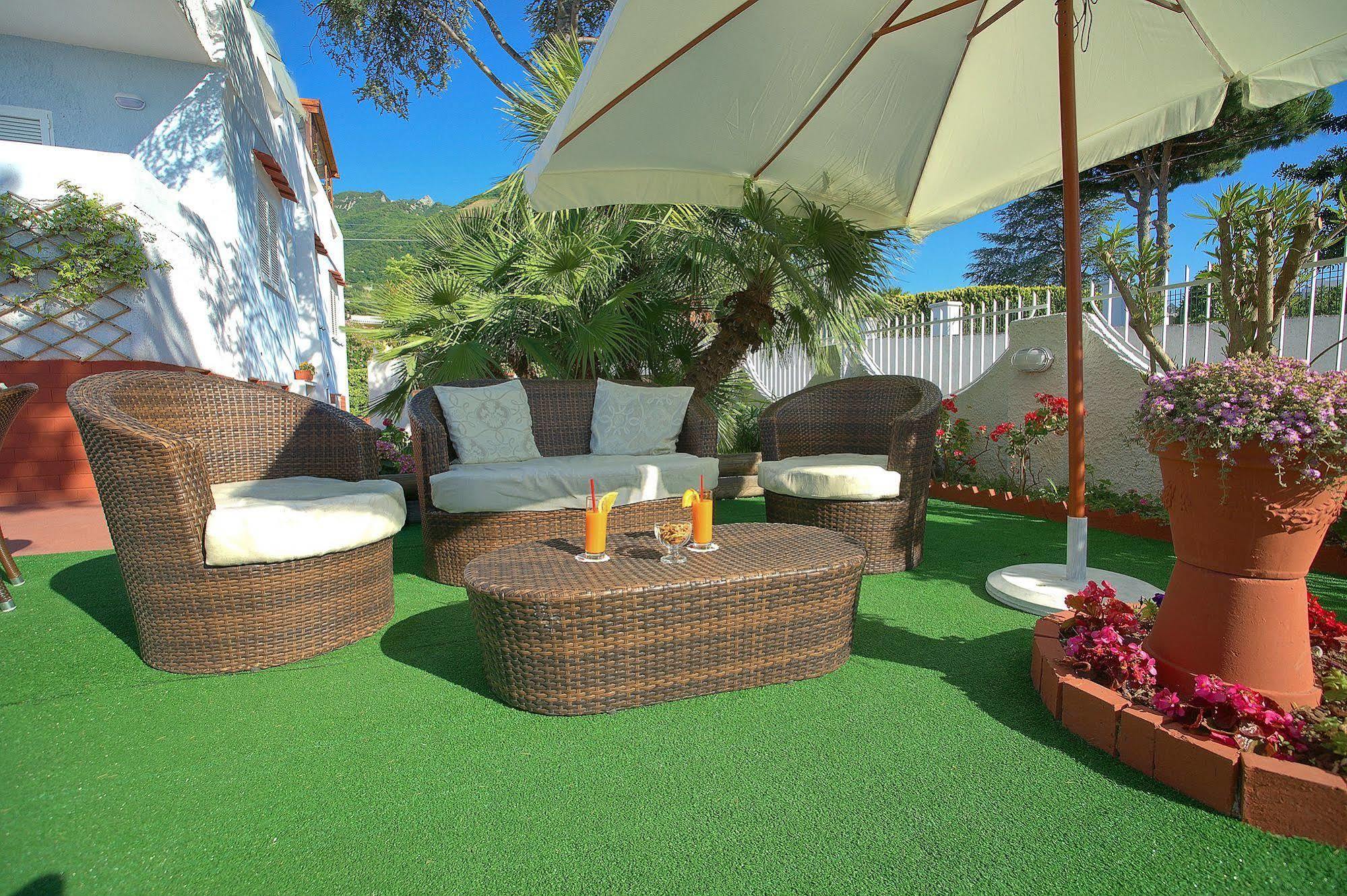 Iris Hotel Forio di Ischia Buitenkant foto